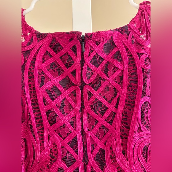 JS Collections - Bell Sleeve Cocktail Dress - Size 4 - Magenta - LIKE NEW - Picture 10 of 13